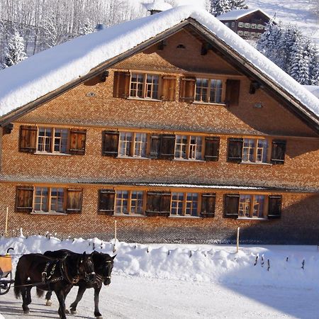 Hotel Naze'S Hus Mellau Exteriér fotografie